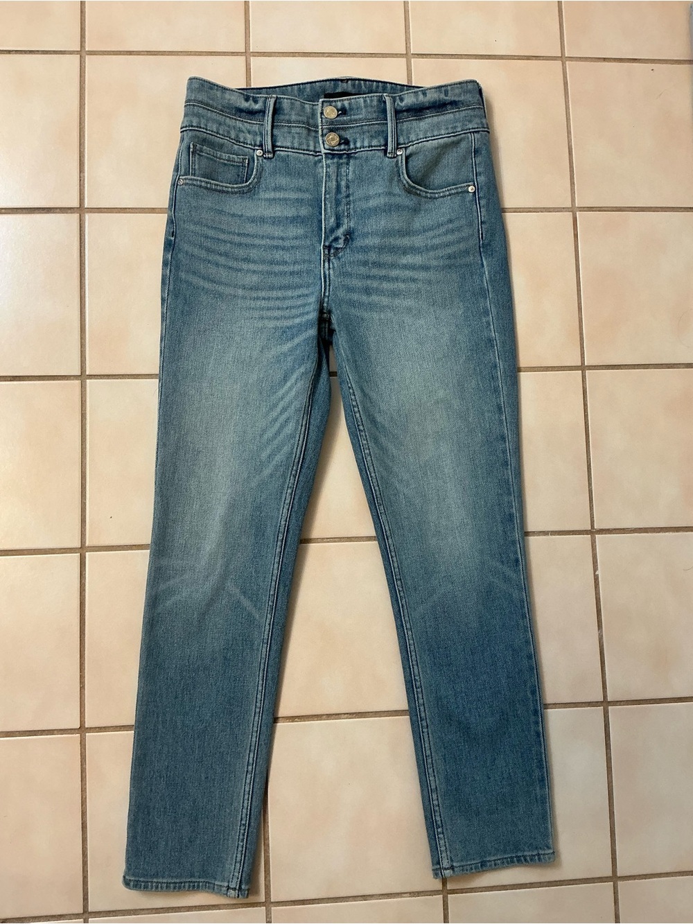 White House Black Market Extra High-Rise Double Waistband Slim Ankle Jeans Sz 4